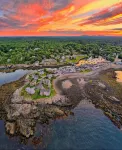 Oceanfront Condo in historic Perkins Cove  Ogunquit, Maine.  Direct oceanfront! - Hot Tub