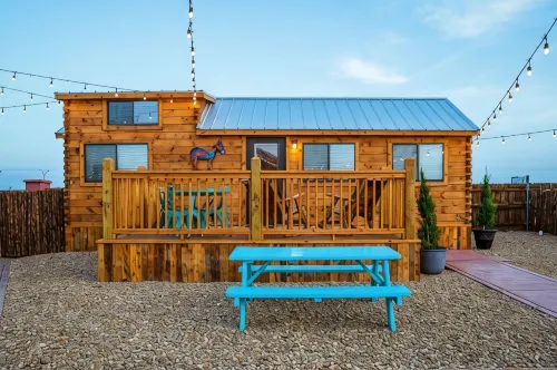 Amarillo by Morning - Homestays