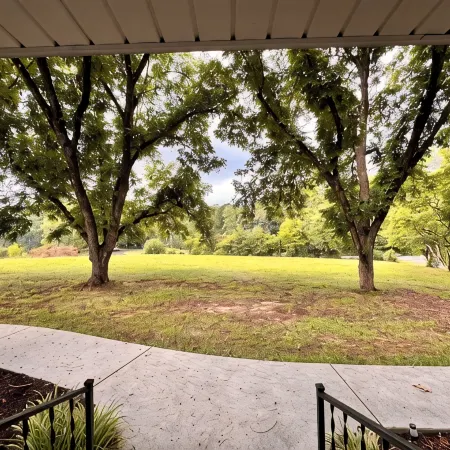 NO CLEANING FEE Century farmhouse on Lake Keowee near Clemson