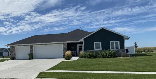Spacious new home with a country feel. - ห้องครัว