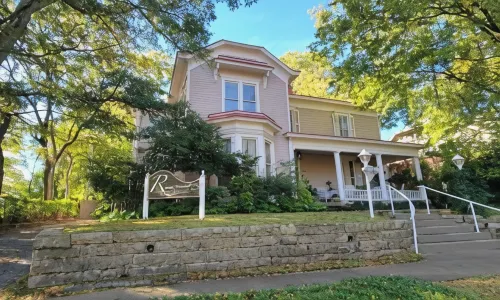 Rosemont B&B Cottages - Homestays