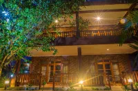Toba Village Inn - parking