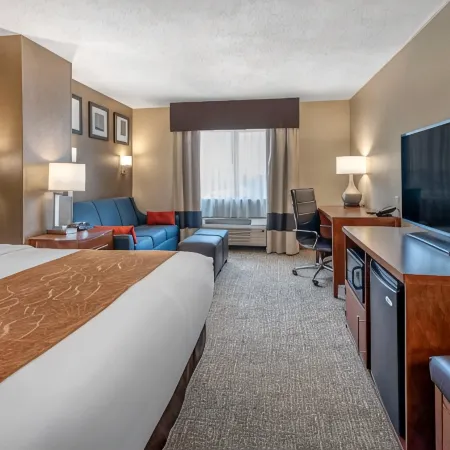 Comfort Suites Terre Haute University Area