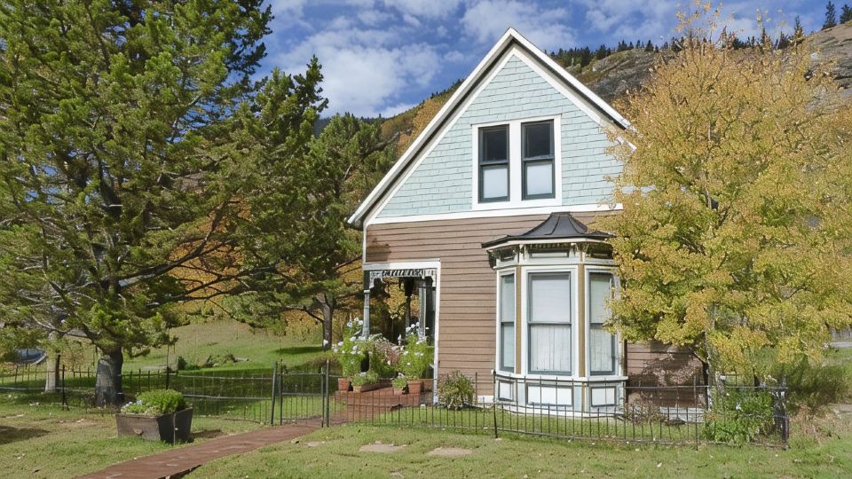 Enjoy some R & R at this historic cottage in the best neighborhood in town!