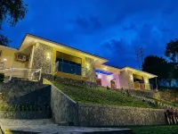 Husnain Resort by Saud Khan - 2-Star
