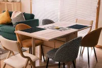 Stylish 3-Bedroom 1Bathroom 1 Ensuite Townhouse - موقف سيارات