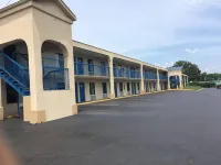 Excellent Inn & Suites