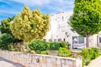Barbaras Apartments