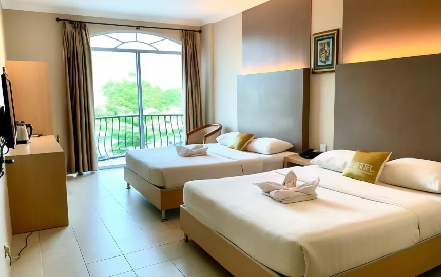 Sky View Hotel Managed by OS