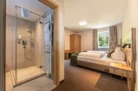 Home-Hotel Salzberg Hotels near Berghof