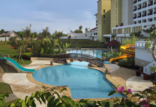 Sutan Raja Hotel Amurang - Housity