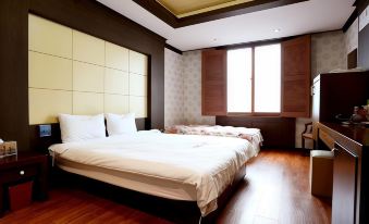 Hotel Seaworld - Housity