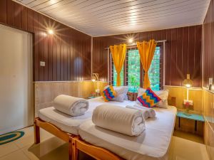 Gostops Munnar - Rooms & Dorms