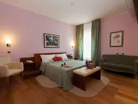 Hotel La Pergola Hotels near Jonio Metro Station