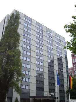 Courtyard Düsseldorf Seestern Hotels in der Nähe von von Schön Klinik Düsseldorf