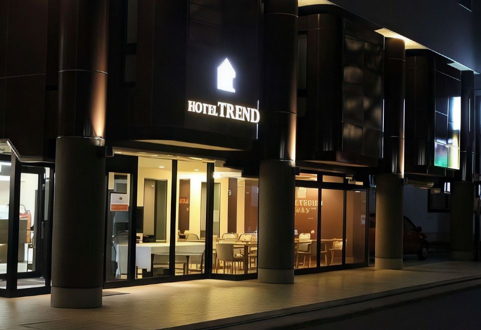 Hotel Trend Mito - Housity