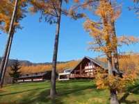 Log Hotel Larch Lake Kanayama Hotel a Minamifurano
