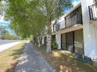 Connells Motel & Serviced Apartments فنادق في تارالجون