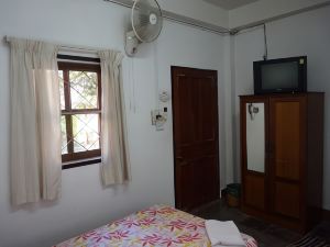 Heuan Lao Guesthouse