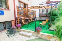 Hotel Pine Hotels in Karposh