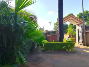 Green Gardens Busia Hotel