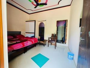 Gayatri Homestay