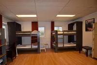 Hostel Snoozemore - Hostales