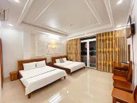 Lee Hotel