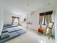 Villa Glarus 5Br Near Sentul City by SakalaHome Hotell i Citaringgul