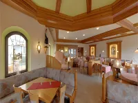 Hotel Traube Lossburg فنادق في Dornhan