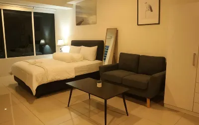 Apartemen Grand Kamala Lagoon by  Skyroom Hôtels à : South Bekasi
