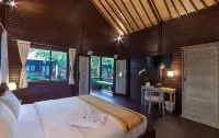 Coconut Boutique Resort Hotel di Batu Layar