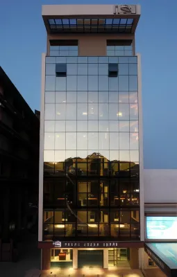 Niyat Urban Hotel Hoteles cerca de Casa de las Culturas