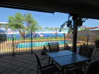 Burke & Wills Mt Isa Hotel a Miles End