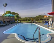 Howard Johnson by Wyndham Chattanooga Lookout Mountain I-24 - Uima-altaat