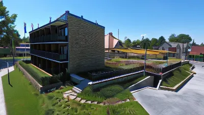 Fenyves Yacht Club Superior Các khách sạn ở 