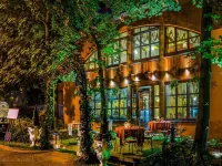 Bohema Boutique Hotel & Spa Hotels in Ґміна Сіценко