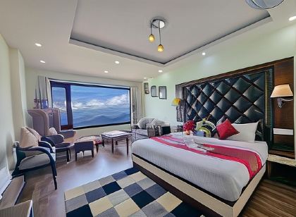 Hotel Kayanat, Dalhousie