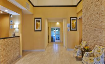Country Inn & Suites By Radisson Benton Harbor