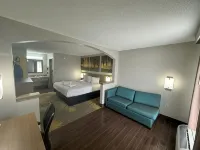 Days Inn & Suites by Wyndham Tuscaloosa - Univ. of Alabama