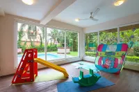 Veeraas Strand Park Apartment by Alaya Stays