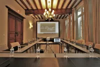 Hôtel le Régent Hotels in Saint-Pierre-Aigle