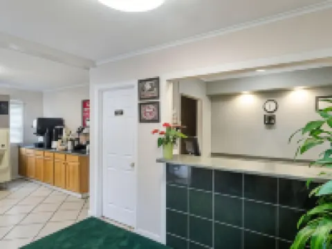 エコノ ロッジ スターブリッジ ルート 20 スターブリッジのホテル