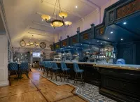 特雷希斯奧克伍德飯店 - 酒吧