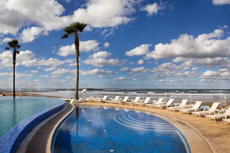 L' Amphitrite Palace Resort & Spa