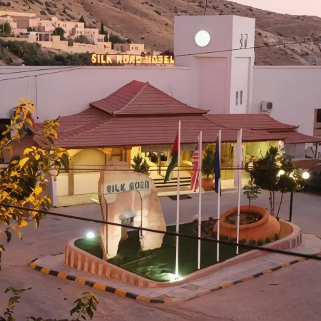 Silk Road Hotel