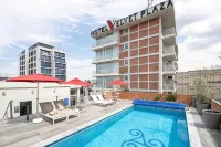 Hotel Velvet Plaza - Pools