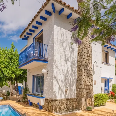 Blue Castle GuestHouse