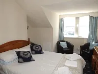 Palace Hotel - Small Hotel