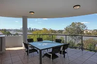 Inn on the Park Apartments Hotels in Toowong